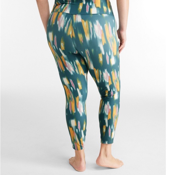 L.L. Bean 7/8 leggings size 2x - Picture 2 of 5